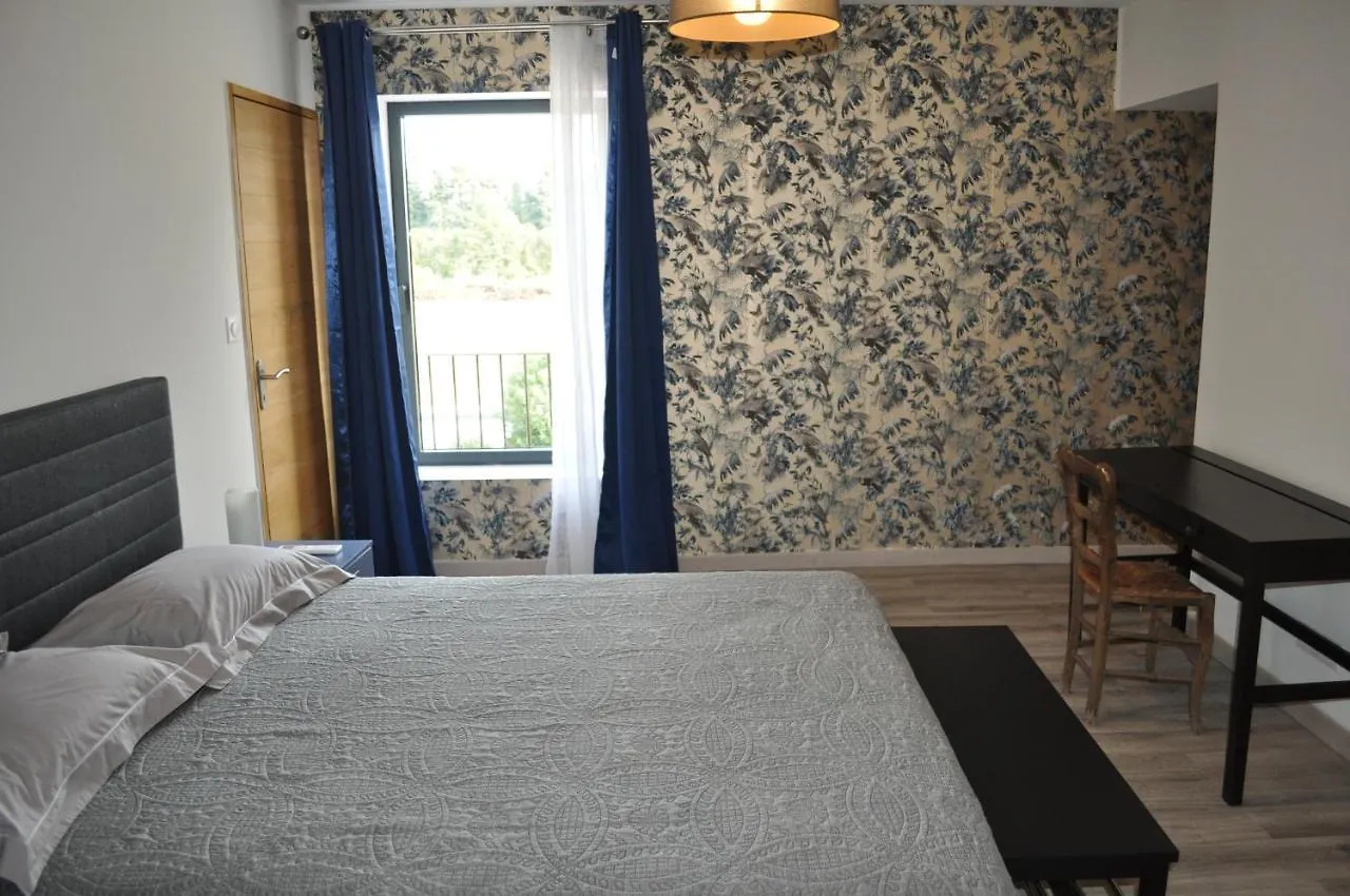 Chambres D'Hotes Le Mas Des Calus L'Isle-sur-la-Sorgue 0*,